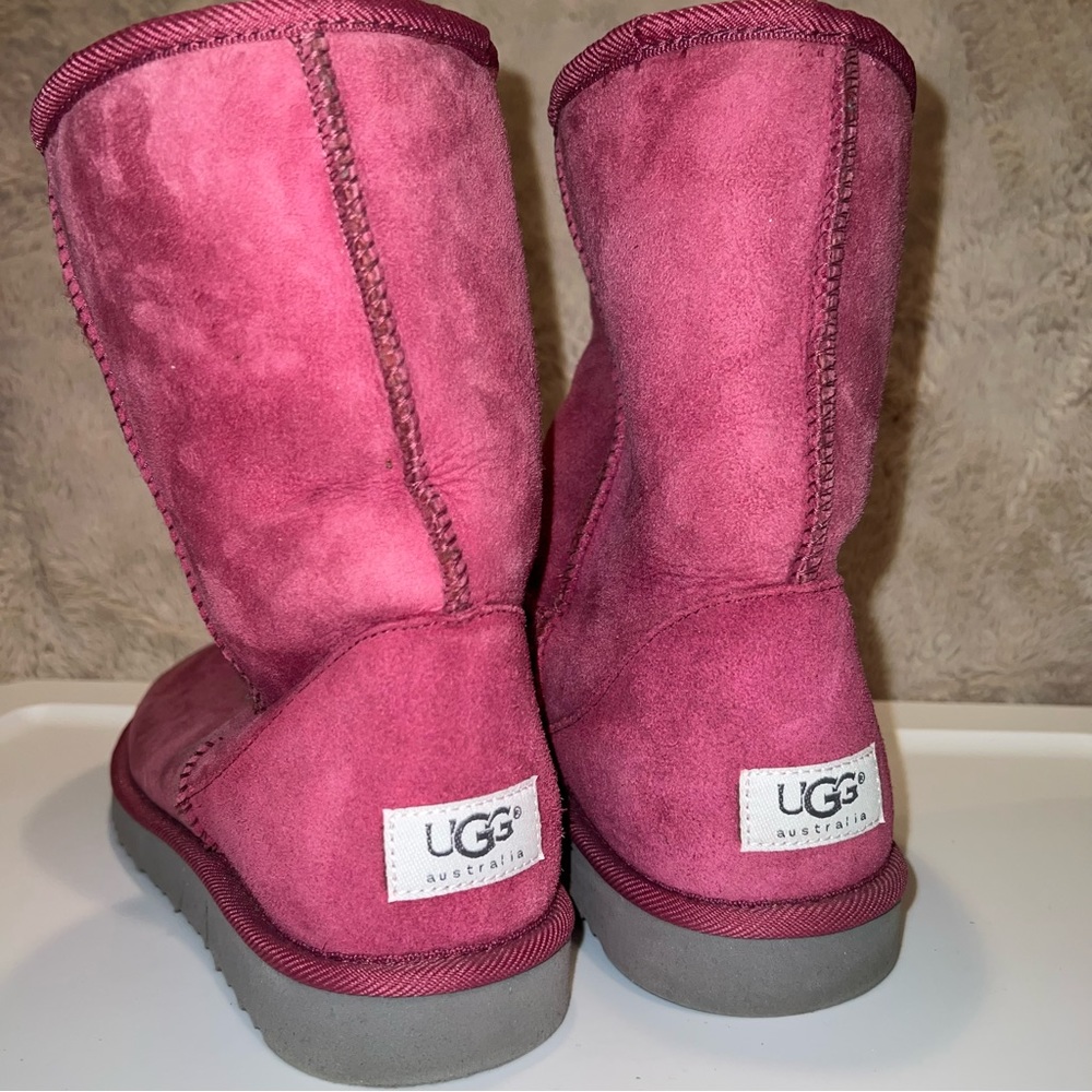 UGG Classic Short II Boot • Raspberry Pink Magenta